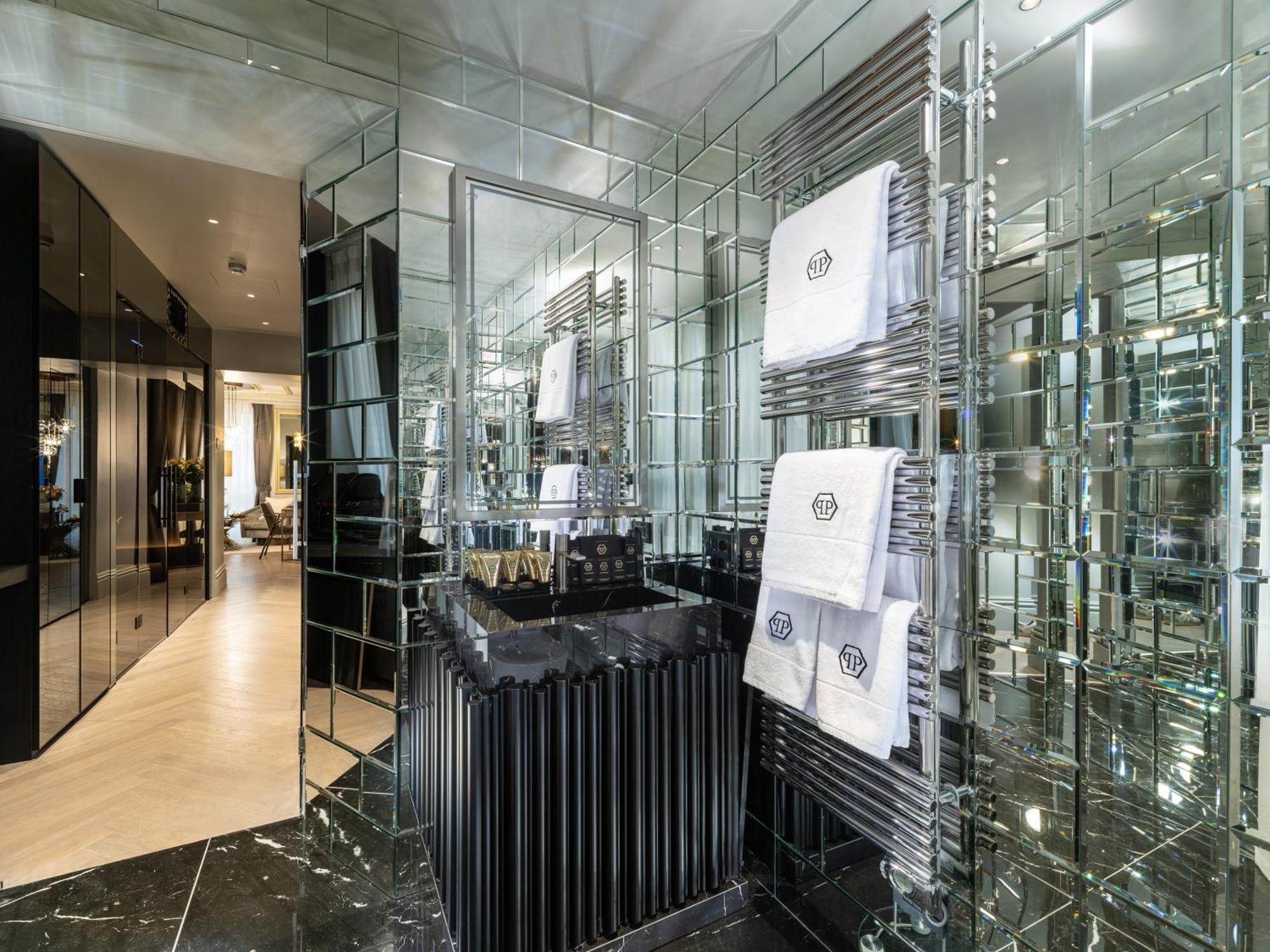 The Plein Hotel - Small Luxury Hotels Of The World Milan Exterior photo