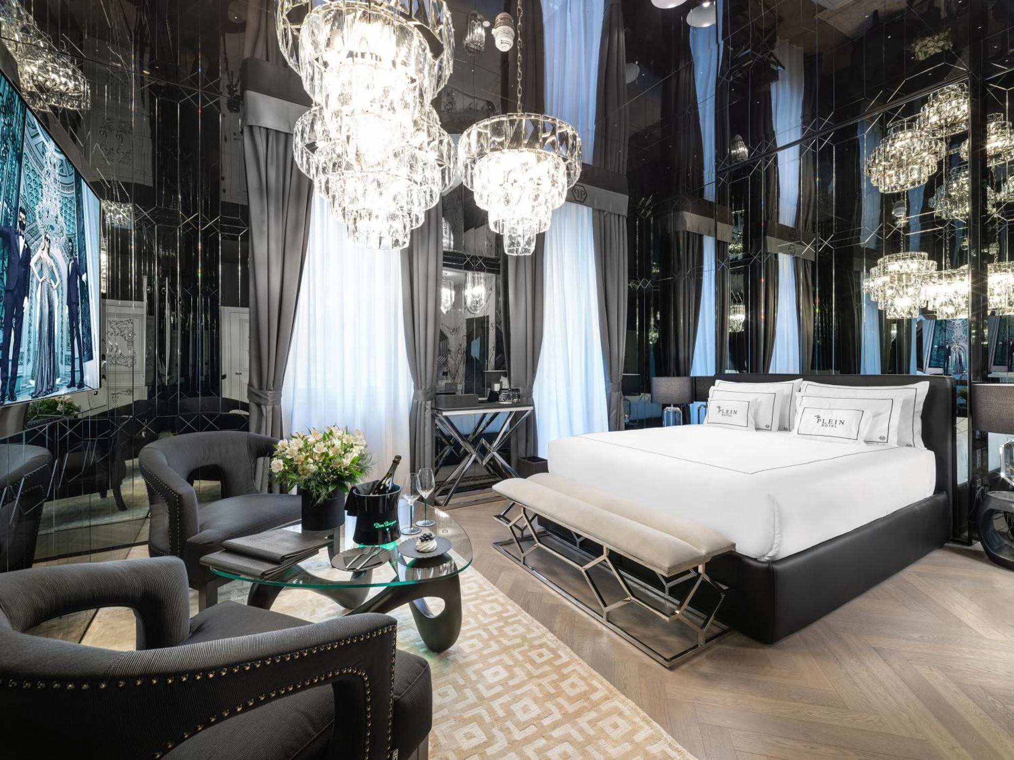 The Plein Hotel - Small Luxury Hotels Of The World Milan Exterior photo